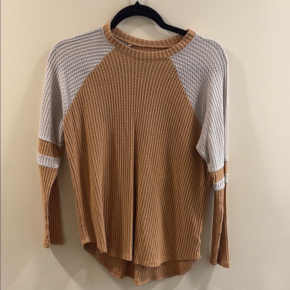 American Eagle Outfitters Tan Knit Sweater